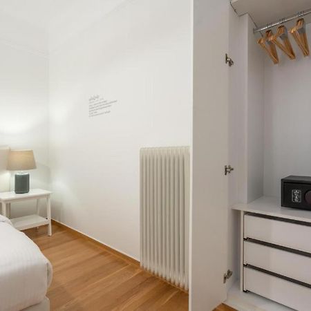 Vibrant Urban Getaway: Modern 1-Bedroom Near Bars, Parks, And Metro Atena Exterior foto